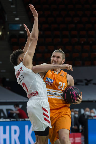 当比分胶着 当比分胶着