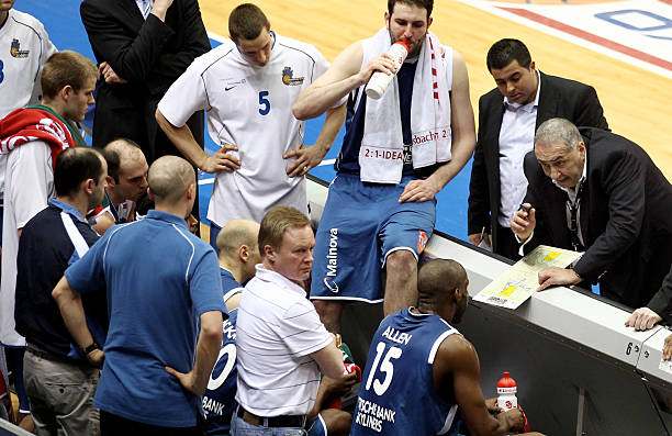 依然是他们 依然是他们